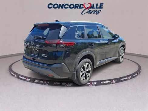 Certified 2023 Nissan Rogue SV w/ SV Premium B Package AWD/4WD image 7