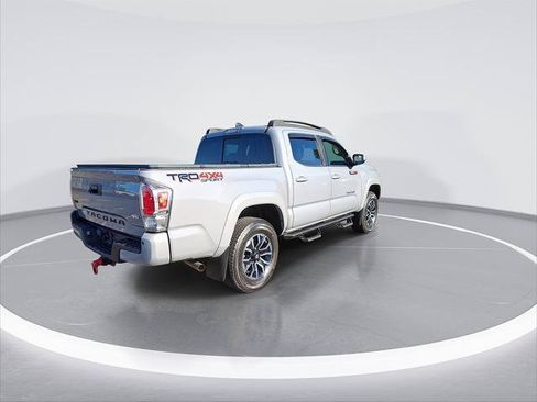 Certified 2020 Toyota Tacoma TRD Sport w/ TRD Premium Sport Package AWD/4WD image 10