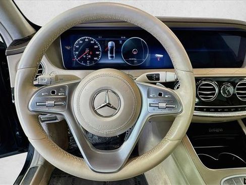 Used 2018 Mercedes-Benz S 560 Sedan image 11
