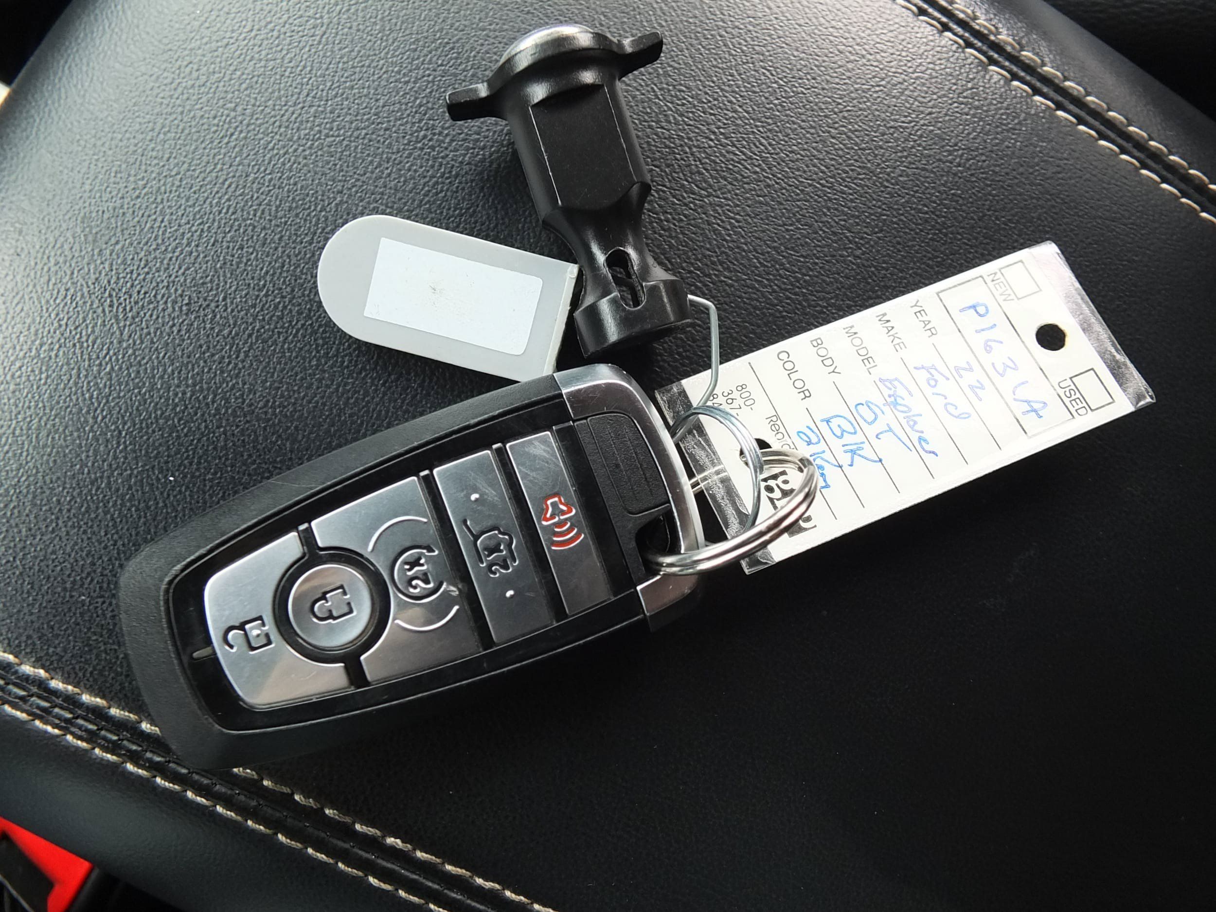 Used 2022 Ford Explorer ST w/ Equipment Group 401A AWD/4WD image 32