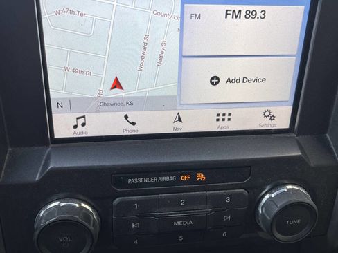 Used 2018 Ford F150 XLT w/ Equipment Group 302A Luxury AWD/4WD image 5