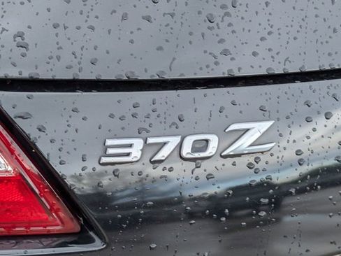 Used 2016 Nissan 370Z Base image 9