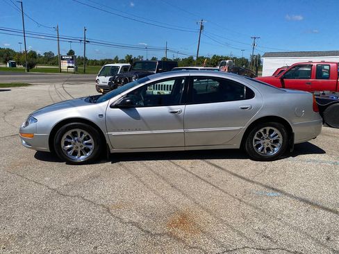Used 2000 Chrysler 300M FWD image 3