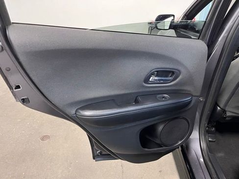 Used 2021 Honda HR-V Sport image 19