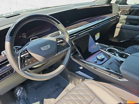 New 2026 Cadillac Escalade IQ Sport 1 w/ LPO, ONYX Package image 18