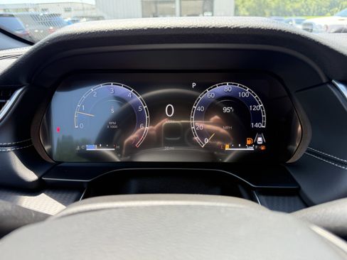 New 2025 Jeep Grand Cherokee L Altitude AWD/4WD image 11