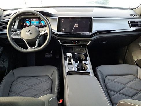 New 2026 Volkswagen Atlas Cross Sport SE image 6