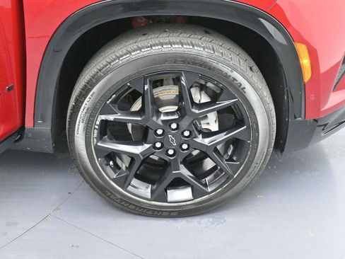 Used 2024 Chevrolet Traverse RS w/ LPO, Floor Liner Package image 38