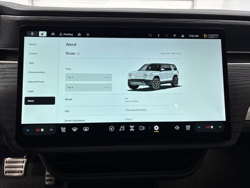 Used 2023 Rivian R1S Launch Edition image 29