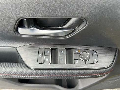 New 2025 Nissan Kicks SR image 12