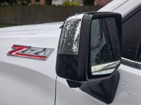 Used 2019 Chevrolet Silverado 1500 LTZ image 12