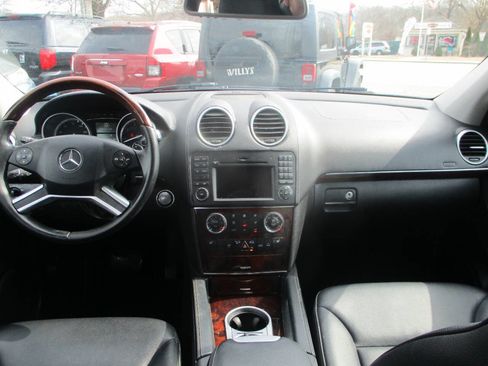 Used 2010 Mercedes-Benz GL 450 4MATIC image 11