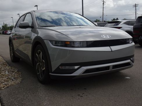 Used 2023 Hyundai Ioniq 5 SE RWD image 6