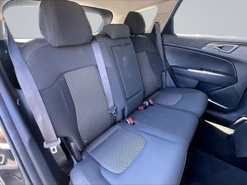 Used 2023 Kia Sportage LX FWD image 27