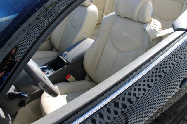 Used 2011 INFINITI G37 Convertible w/ Premium Pkg RWD image 38