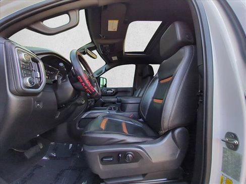 Used 2021 GMC Sierra 2500 AT4 w/ AT4 Premium Plus Package AWD/4WD image 17