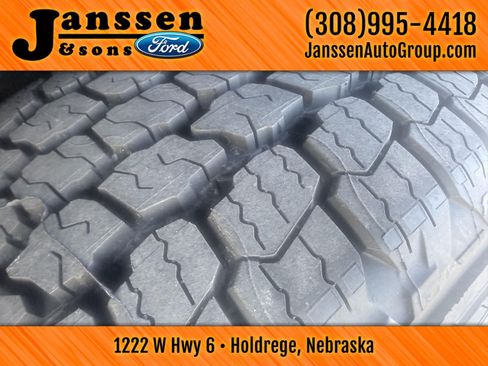 Used 2020 Ford Expedition XLT w/ Equipment Group 202A RWD image 34