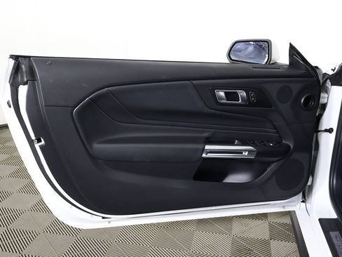 Used 2024 Ford Mustang Premium image 23