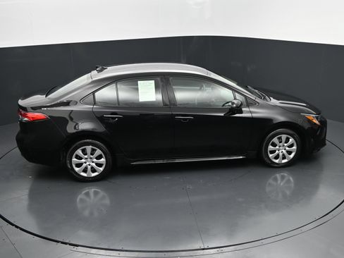 Used 2026 Toyota Corolla LE FWD image 33