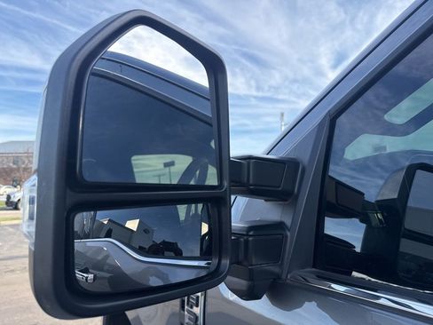 Used 2024 Ford F350 Platinum image 20