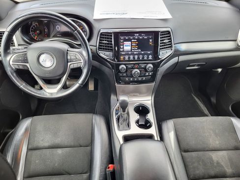 Used 2020 Jeep Grand Cherokee Altitude image 26