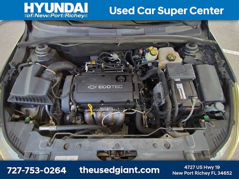 Used 2012 Chevrolet Cruze LS w/ Connectivity Package FWD image 12