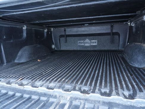 Used 2015 Chevrolet Silverado 1500 LT image 27