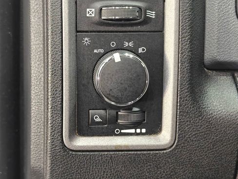 Used 2017 RAM 1500 ST w/ SXT Appearance Group AWD/4WD image 36