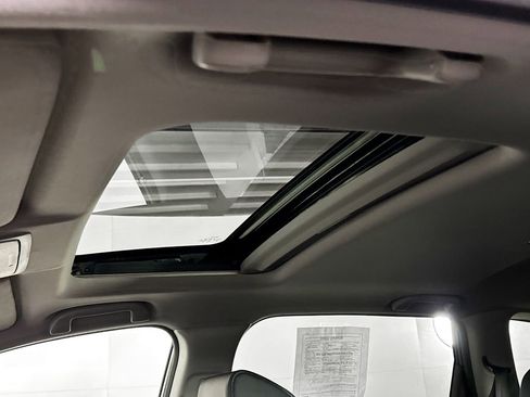 Used 2022 Honda CR-V Touring image 19