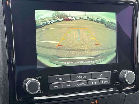 Used 2022 Nissan Frontier SV w/ Technology Package image 32