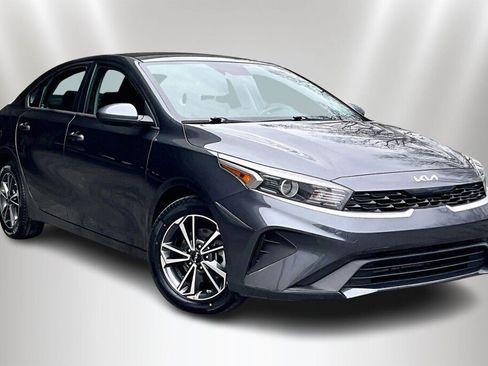 Used 2022 Kia Forte LXS image 1