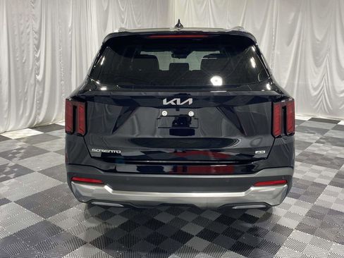 New 2026 Kia Sorento S AWD/4WD image 3