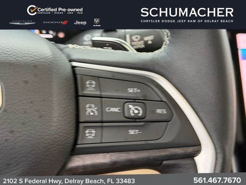 Used 2022 Jeep Grand Cherokee L Limited AWD/4WD image 27