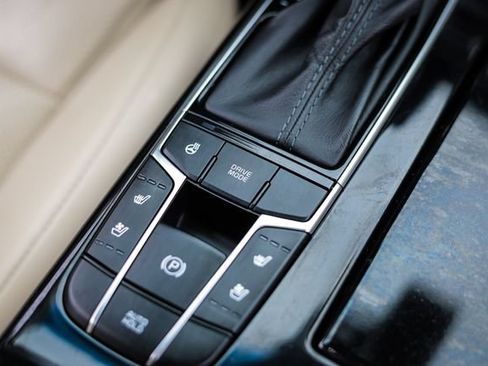 Used 2018 Kia Cadenza Technology FWD image 38