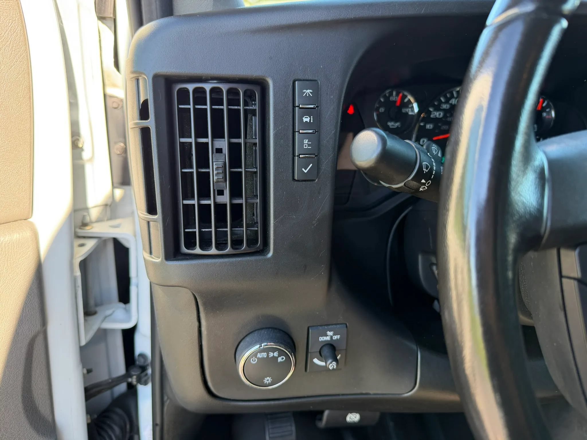 Used 2023 Chevrolet Express 2500 Extended w/ Driver Convenience Package RWD image 12