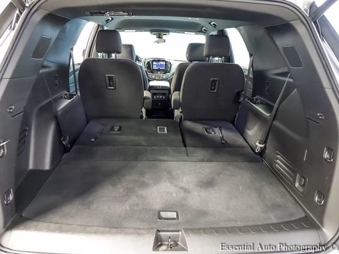 Used 2023 Chevrolet Traverse LT AWD/4WD image 18