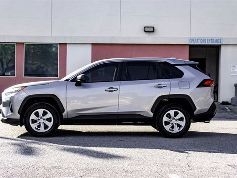 Used 2024 Toyota RAV4 LE image 8