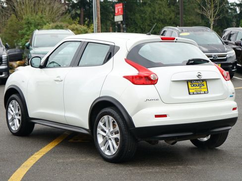 Used 2013 Nissan Juke S image 9
