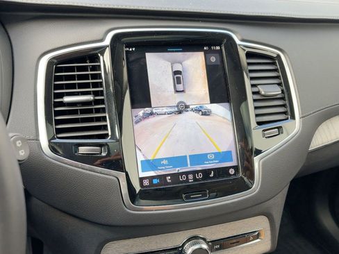 Certified 2024 Volvo XC90 T8 Ultimate w/ Protection Package Premier image 24