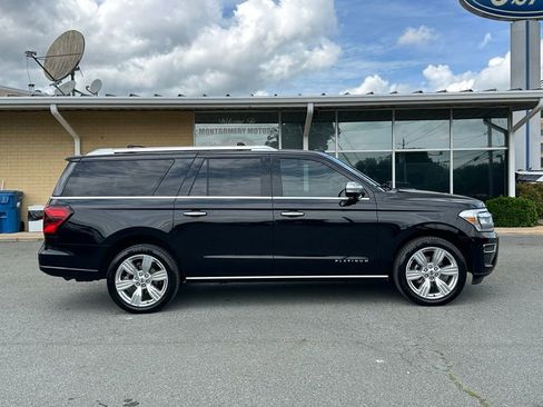 Used 2023 Ford Expedition Max Platinum AWD/4WD image 12