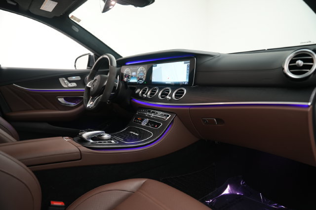Used 2018 Mercedes-Benz E 63 AMG S image 27