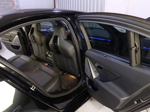 Used 2025 BMW M5 w/ Carbon Package image 14