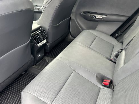 Used 2025 Lexus RZ 300e image 9