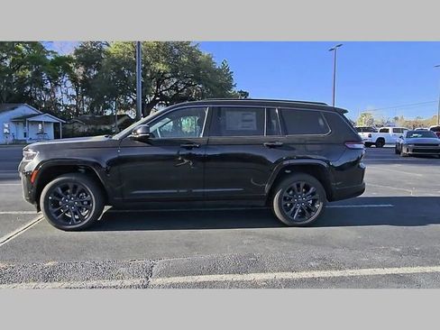 New 2026 Jeep Grand Cherokee L Limited image 25