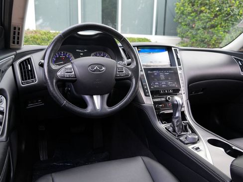 Used 2016 INFINITI Q50 Premium w/ 2.0T Premium Plus Package RWD image 5