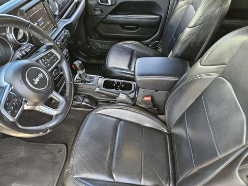 Used 2021 Jeep Wrangler Unlimited Sahara image 16