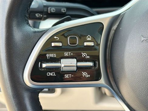 Used 2022 Mercedes-Benz GLB 250 4MATIC image 20