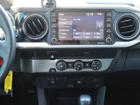 Used 2021 Toyota Tacoma SR5 RWD image 14