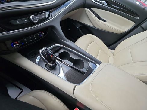 Used 2021 Buick Enclave Premium w/ Sun and Sites Package image 21