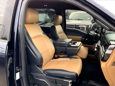 Used 2023 Ford F350 Lariat AWD/4WD image 9